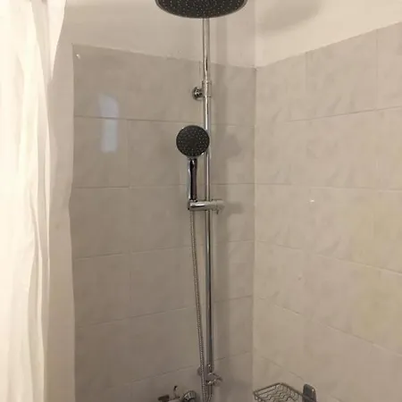 Gikas Triple Garden View α3 דירה *
