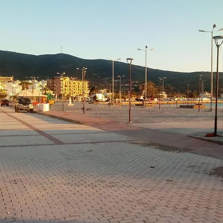 Gikas Triple Garden View α3